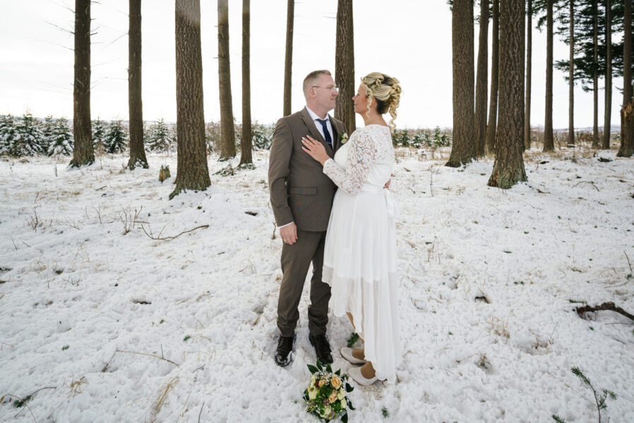 Paarshooting im Winterwald